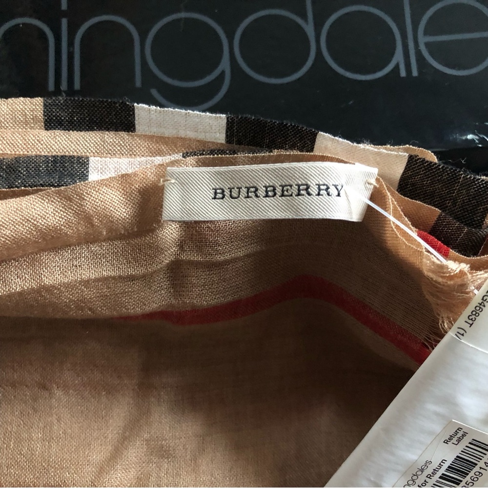 Burberry Beige and Black Scarf - Picture 3 of 3
